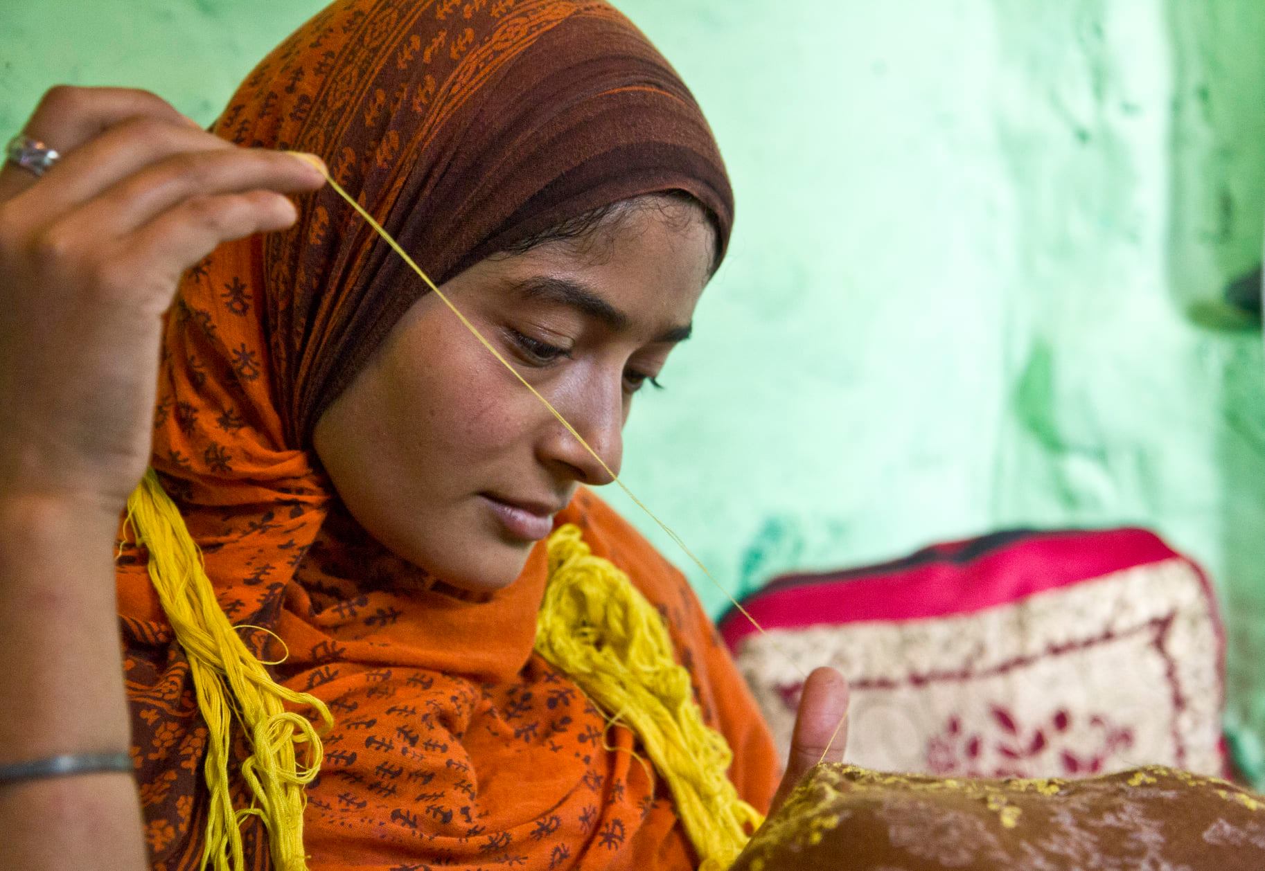 Guerra e arte tessile: il Kashmir di Adam StClair