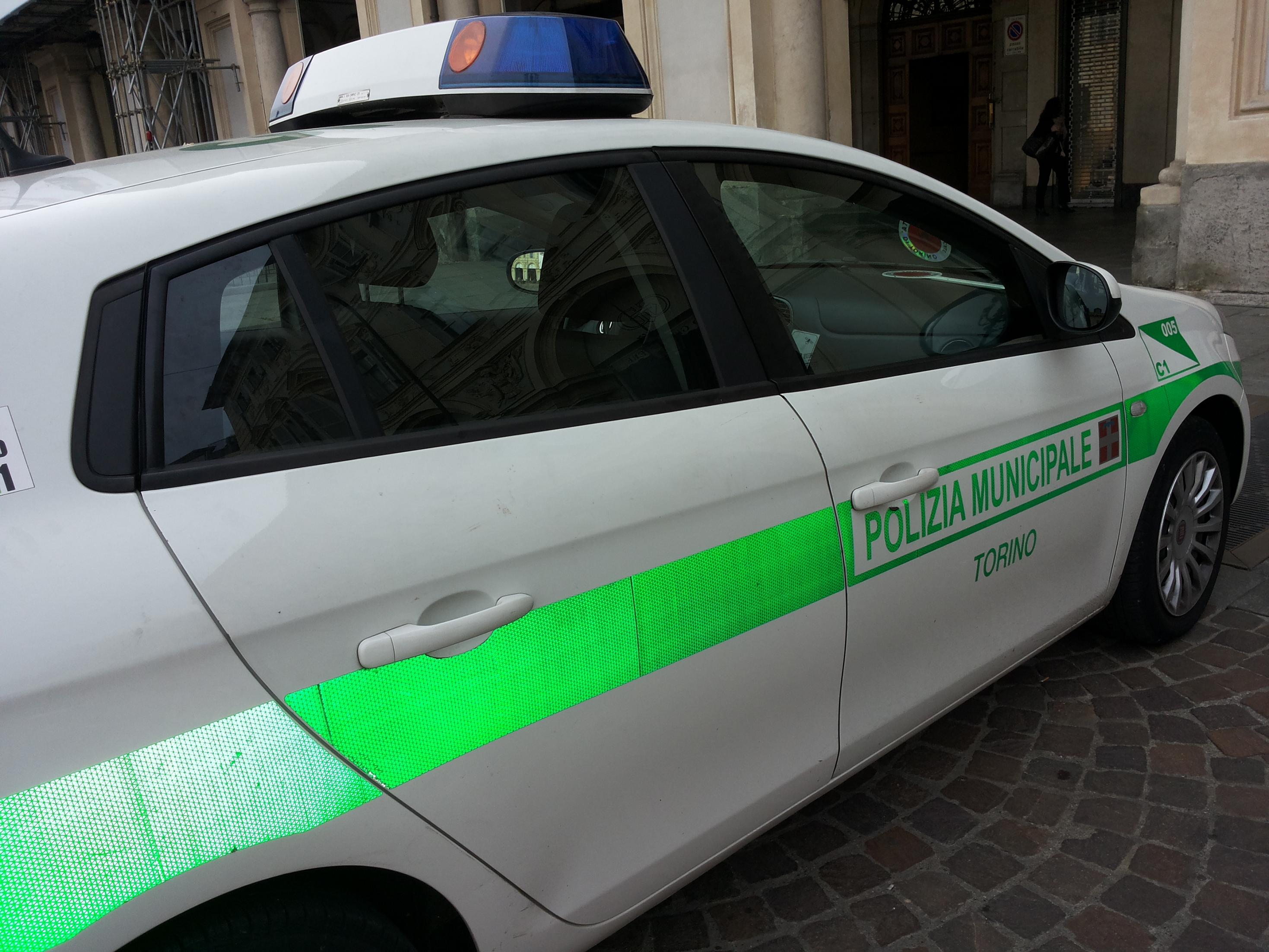 Bando per due posti da agente di polizia municipale a Collegno